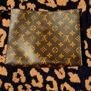 Louis Vuitton Large Toiletry Pouch 26